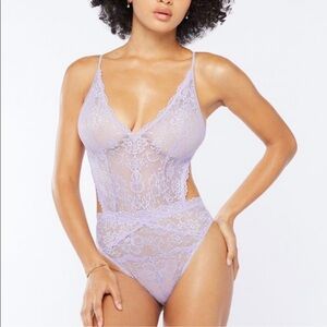 Savage x fenty Floral lace teddy Woman’s SZ. L